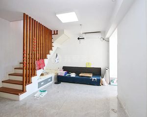 良乡苏庄一里小区3室2厅,复式,精装,满五年