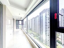 房东诚心出售,全新精装修,楼层好