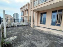 楼中楼 带露台 采光视野好