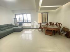 南湖国际广场4房2厅280万