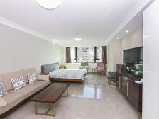 必看好房,崇文门商圈,精装修,朝南向采光好 有钥匙