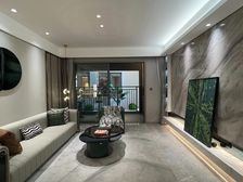 国贸清盘大1.1XXX,每平降五百,送三年物业费,双万达