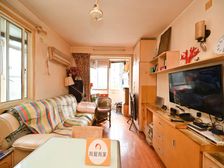 中间楼层,东边套全明,厨卫有窗,满五没税,地鉄口200米