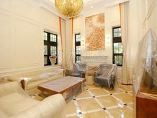 麦卡伦地5室4厅豪华装修