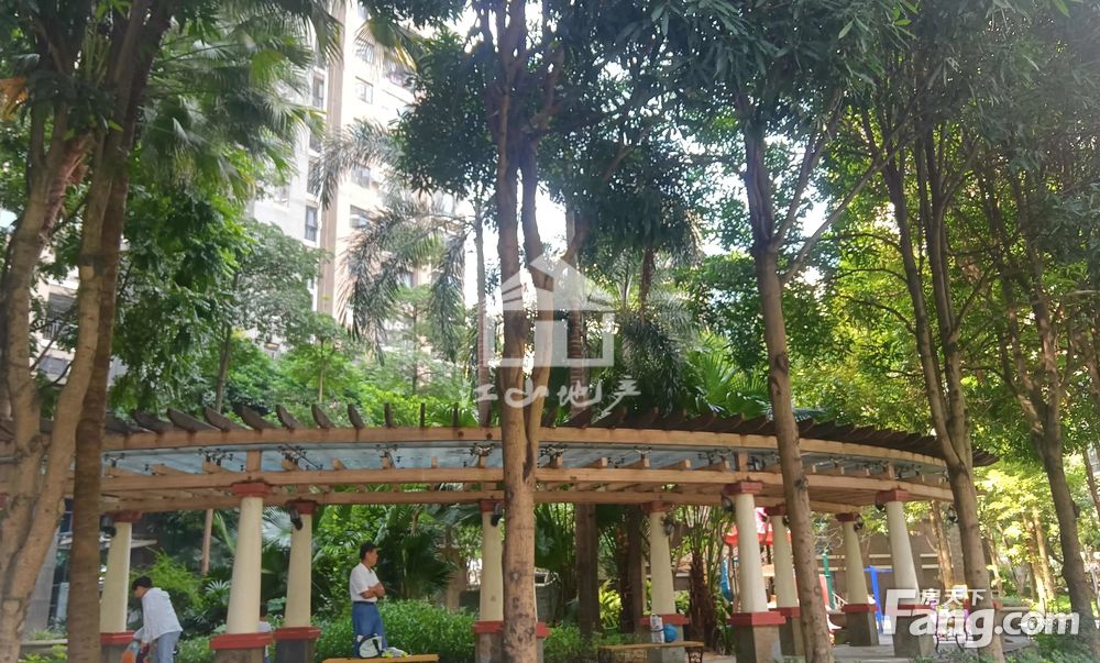 读桂雅路3中自住方便接送带精装修大2房价格可议