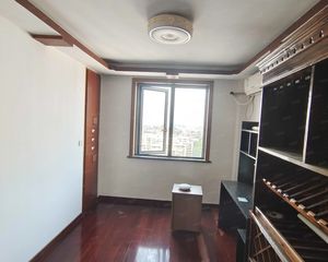 怡江华庭1室2厅1卫南朝向408.0万元/套出售