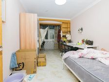 育慧西里三居南北通透,双卧朝南,诚意出售、方便看房。