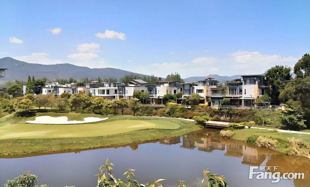 滇池高尔夫600平独栋别墅花园350平