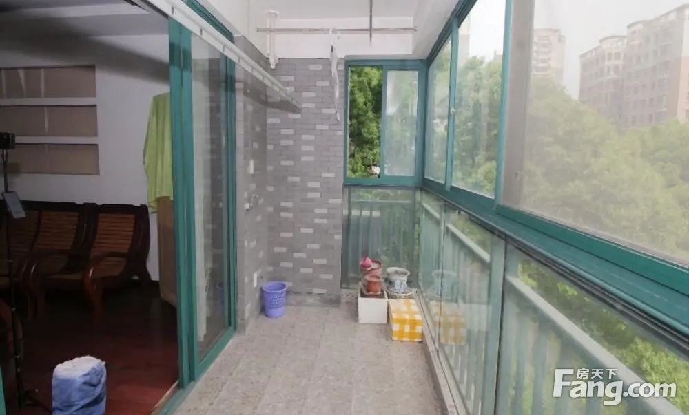 紫金文苑新上电梯大三房楼层位置俱佳采光无遮挡看中可以谈