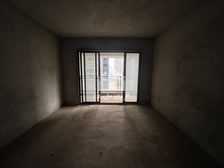 单价7字头价格可谈五象总部基地体育中心地铁口港保苑3房2卫可