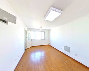 金隅汇景苑三区 房龄新 次新小区 南北全明三居商品房仅有契税