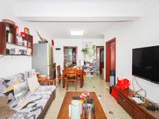 大洪佳苑大两房 川沙新城区 诚意出售 业主打新税少拎包入住