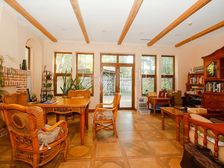 纳帕溪谷5室3厅精装修