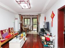 一楼带大花园+地下室,飞机户型大三房