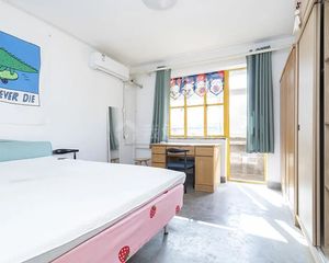 和平里 · 砖角楼南里 · 2室 · 1厅 只需要一居室价格