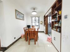 嘉和城温莎北郡5房2厅77万