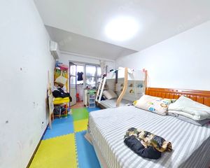 永泰园小区南北通透,采光好,视野开阔
