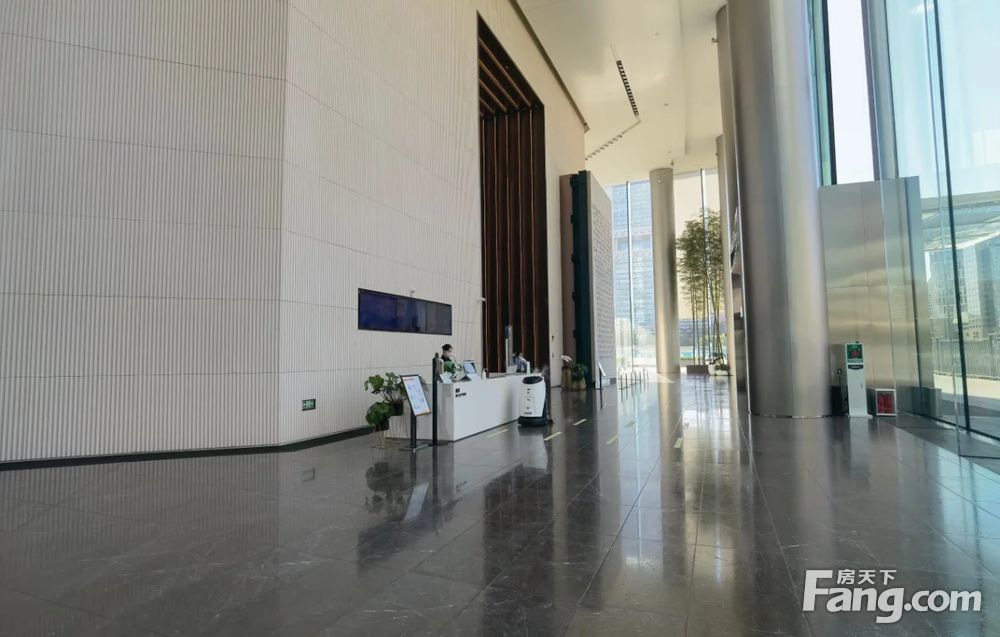 泰康集团大厦写字楼出租·办公室租赁中服地块 中国尊旁 少见整层