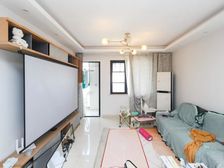 海尚壹品,高层通透两房,两房朝南,景程书包随时用,看房方便。