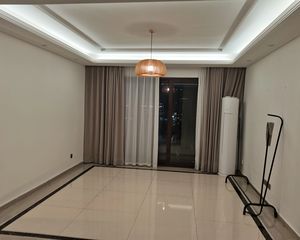 富力御湖半岛4室2厅2卫南朝向500.0万元/套出售