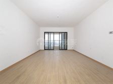 保利悦都,大四房,前排湖景房,有钥匙,随时看,中间楼层