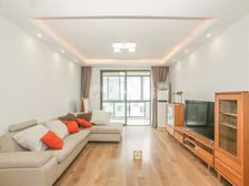 飞机三房.精装南北通透小区中间位置看房方便