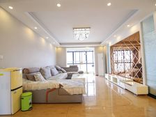 市政府附近,世府名邸新上精装三居室,随时可以看房,证齐满二