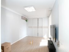 此房等有缘人,全明户型,重金装修,割舍出手!