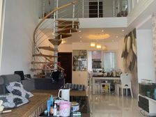 鲁班路精装五房 楼中楼 价格可谈 随时看房 保养好