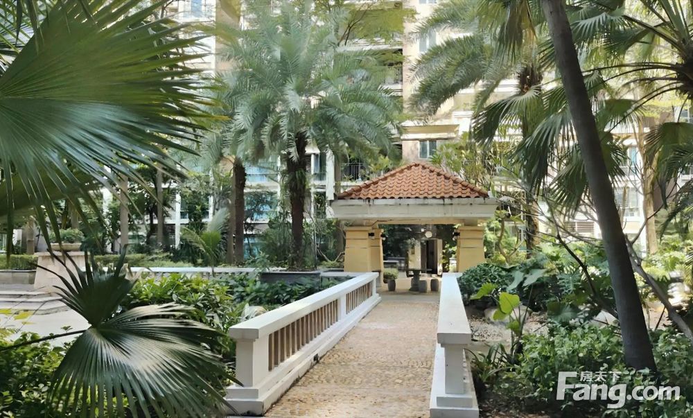 小区中间位置 安静舒适 精装修 南北通透,佛山禅城东平新城海景蓝湾