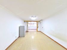 上地六二一社区中间位置,南北向两居室,诚心出售,