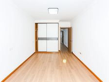 边套全明户型· 精装修 紧邻龙阳路轨交