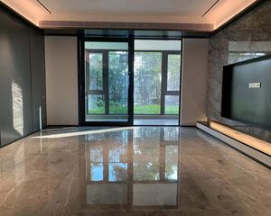 明湖悦府5室2厅3卫南北朝向1100.0万元/套出售