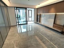 明湖悦府4室2厅3卫南朝向725.0万元/套出售