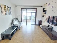 正南华龙莱茵美郡3室2厅