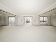 吴江区松陵镇瑞景国际3室2厅2 卫带晒台纯毛坯有储藏室