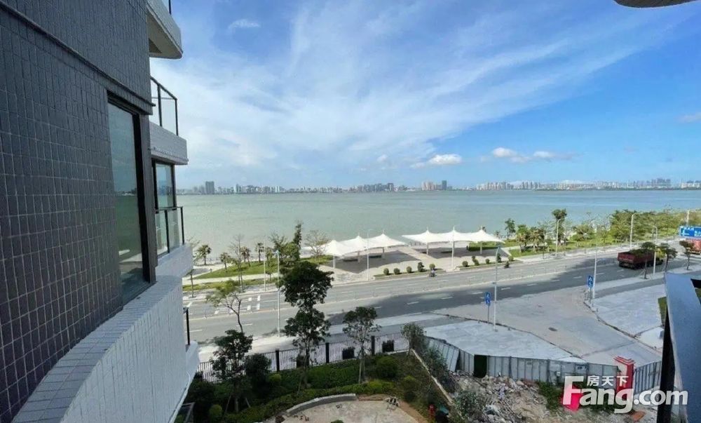 年终钜惠南滨路悦水湾五圆精装修海景现房首付8w起