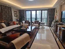 雅戈尔御玺园5室2厅4卫南朝向1500.0万元/套出售