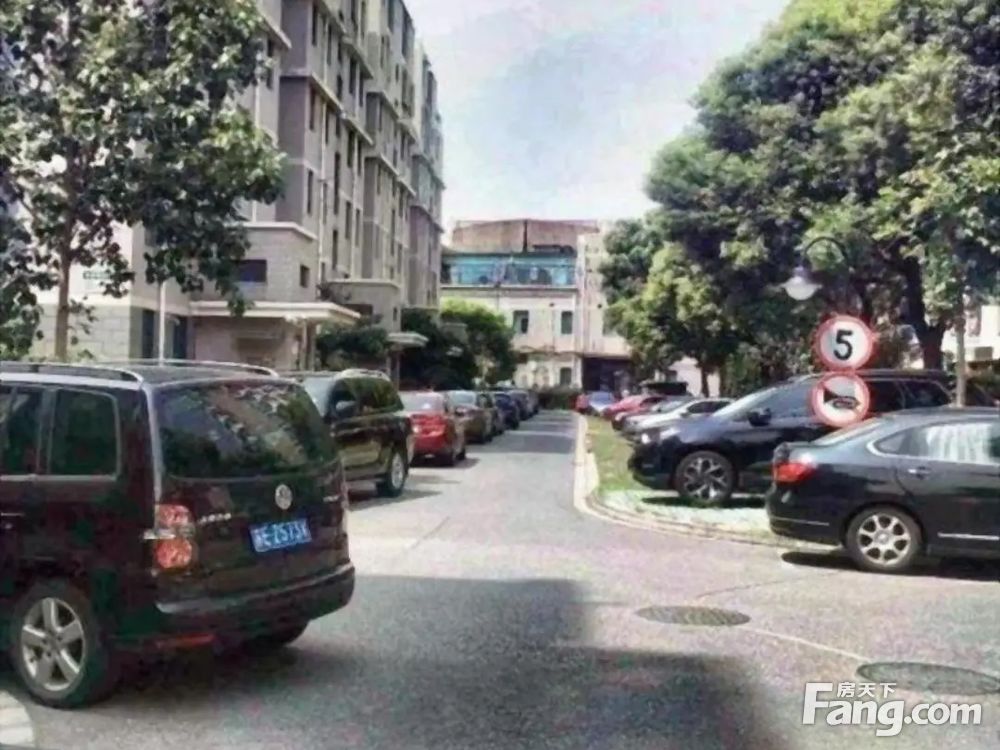 小区相关图