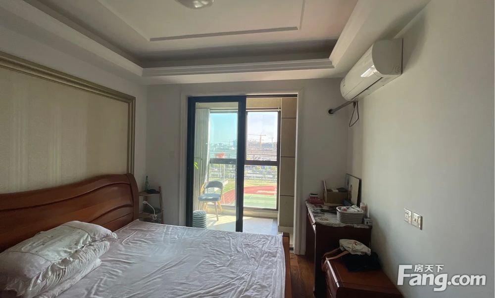 扬州天下三期中兴苑两室朝南楼层好带车库车位另算