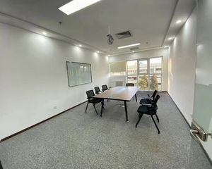 地铁16号线北清路新材料创业大厦精装160平米出售 有钥匙