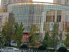 当涂路宝业东城广场对面家乐福旁边沿街门面带租约的。