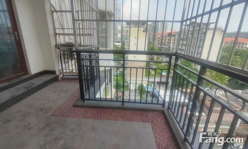 马来西亚园近青秀山小高层桂雅路小雪跟国际三中