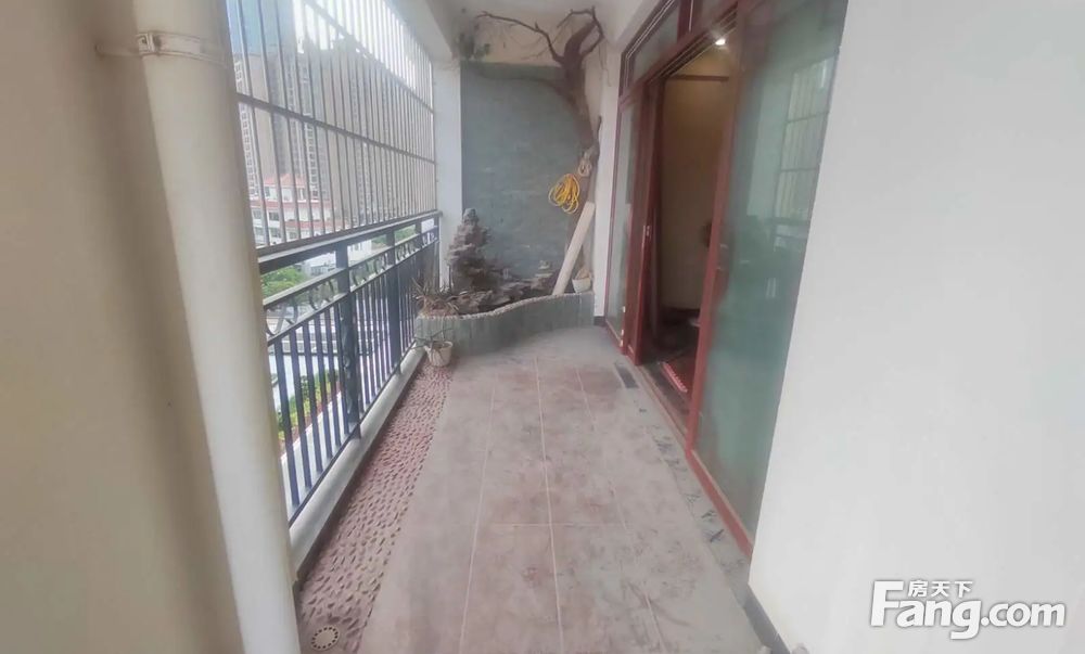 马来西亚园近青秀山小高层桂雅路小雪跟国际三中