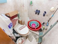 普陀四村1室1厅1卫阳台南5/6层