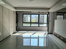 此房位置好, 采光无遮挡,楼层佳