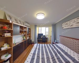 丽湾家园南北通透大两居,满五,保利物业,2017年次新房