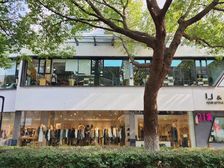 观前富仁坊阔巷转角开间30米416平两层租95万售1800万