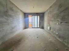 精装两房,送设施,拎包即住,总价低!