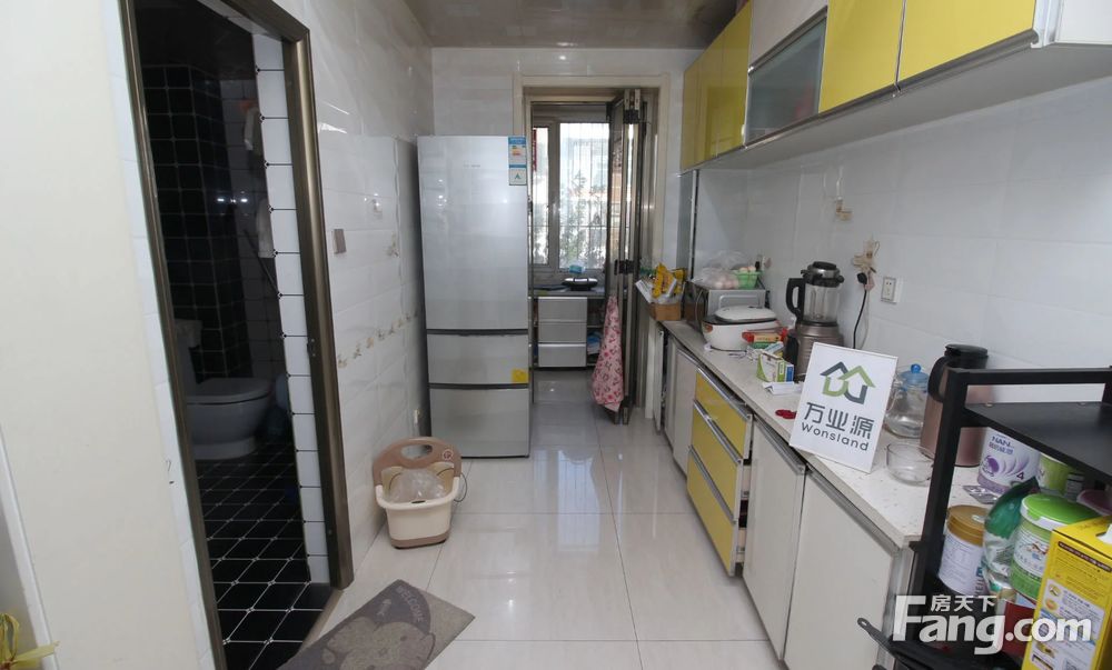 福泽园两室三楼出售位置好出行购物方便